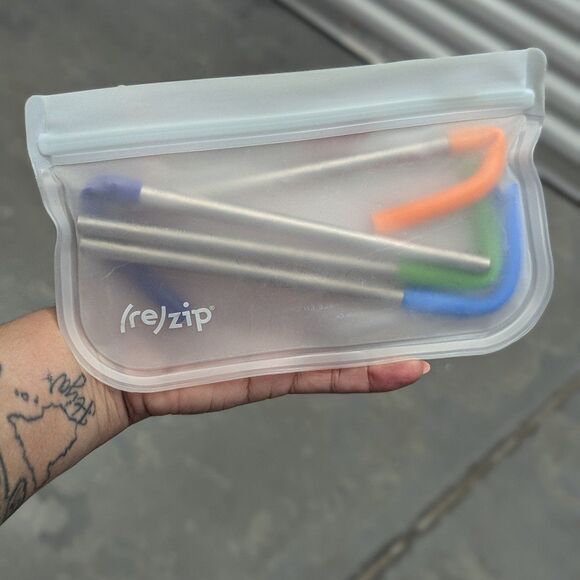 Klean Kanteen Set of 4 Stainless Steel with Silicone Tip Reusable straws - Picture 3 of 3